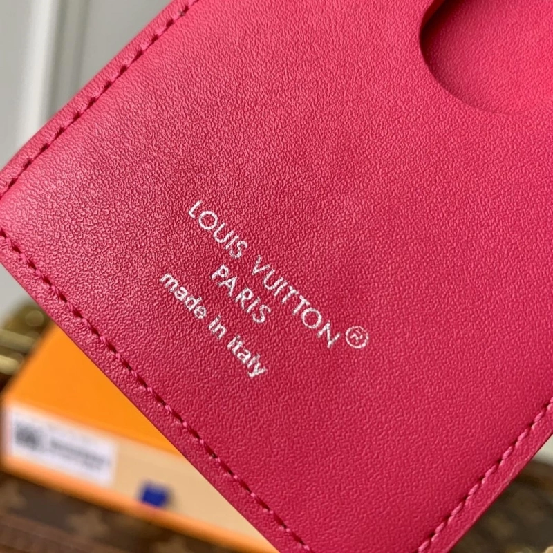 LV Wallets 4048A-0070