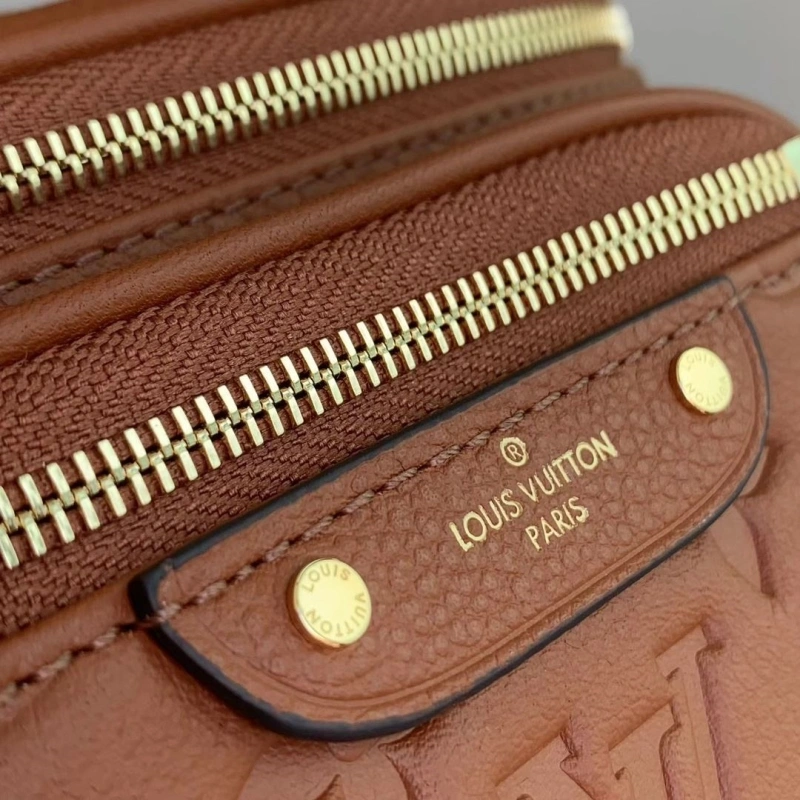 LV Cosmetic Bags 4048A-0123