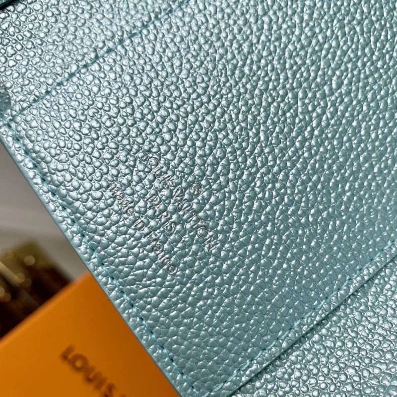 LV Wallets 4048A-0134