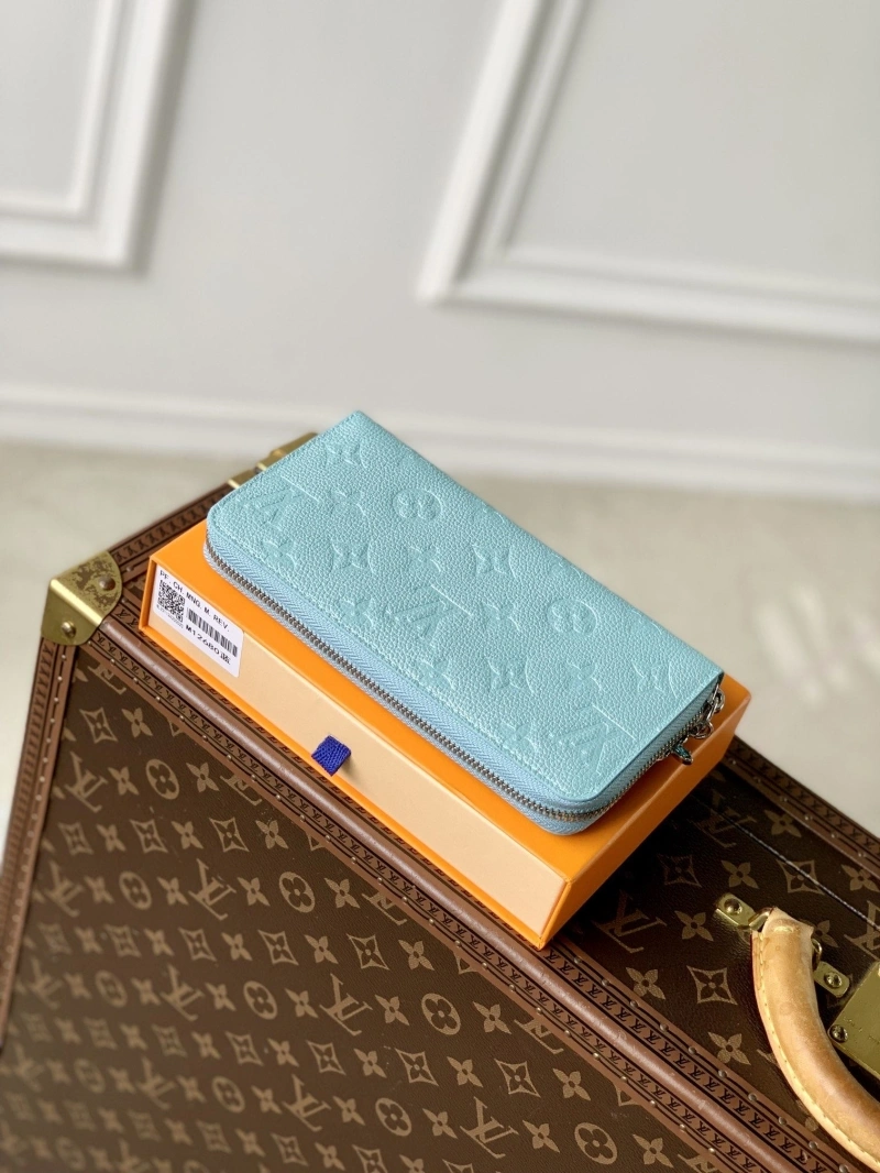 LV Wallets 4048A-0137
