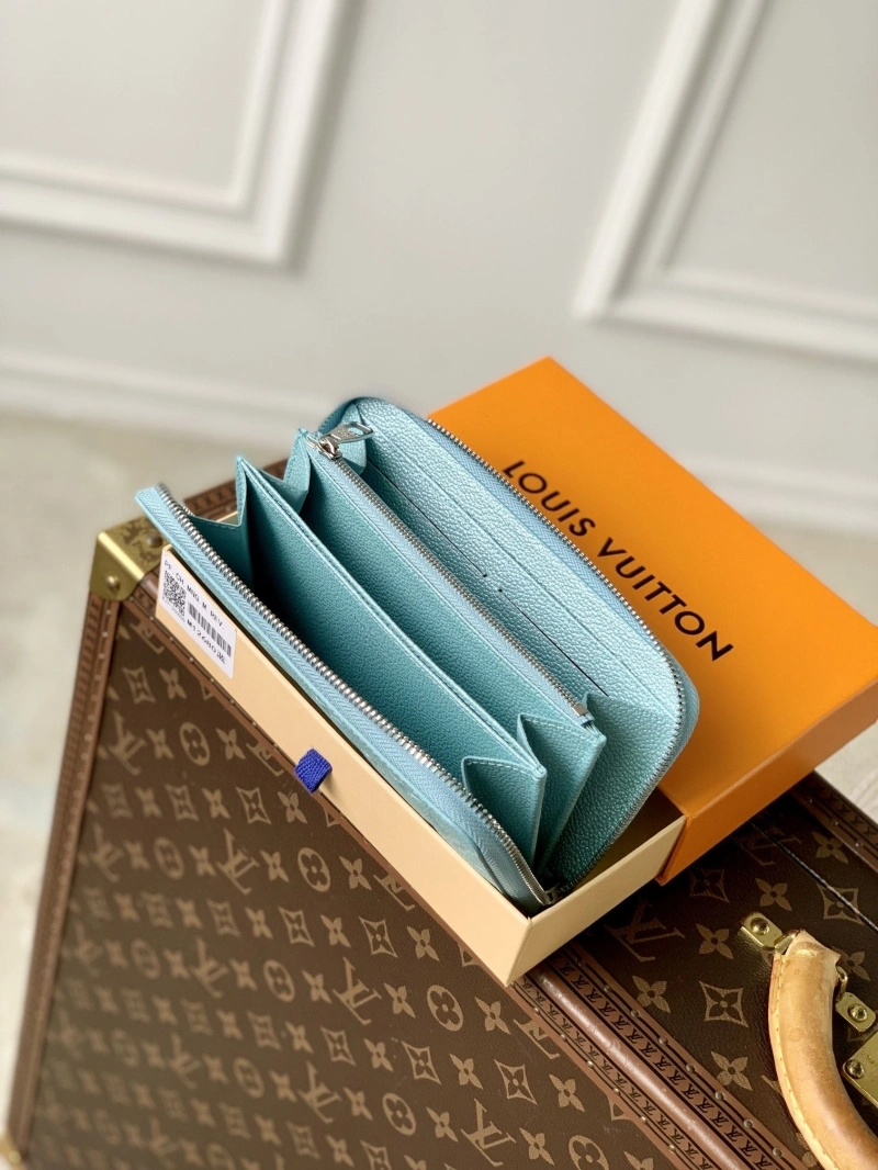 LV Wallets 4048A-0137