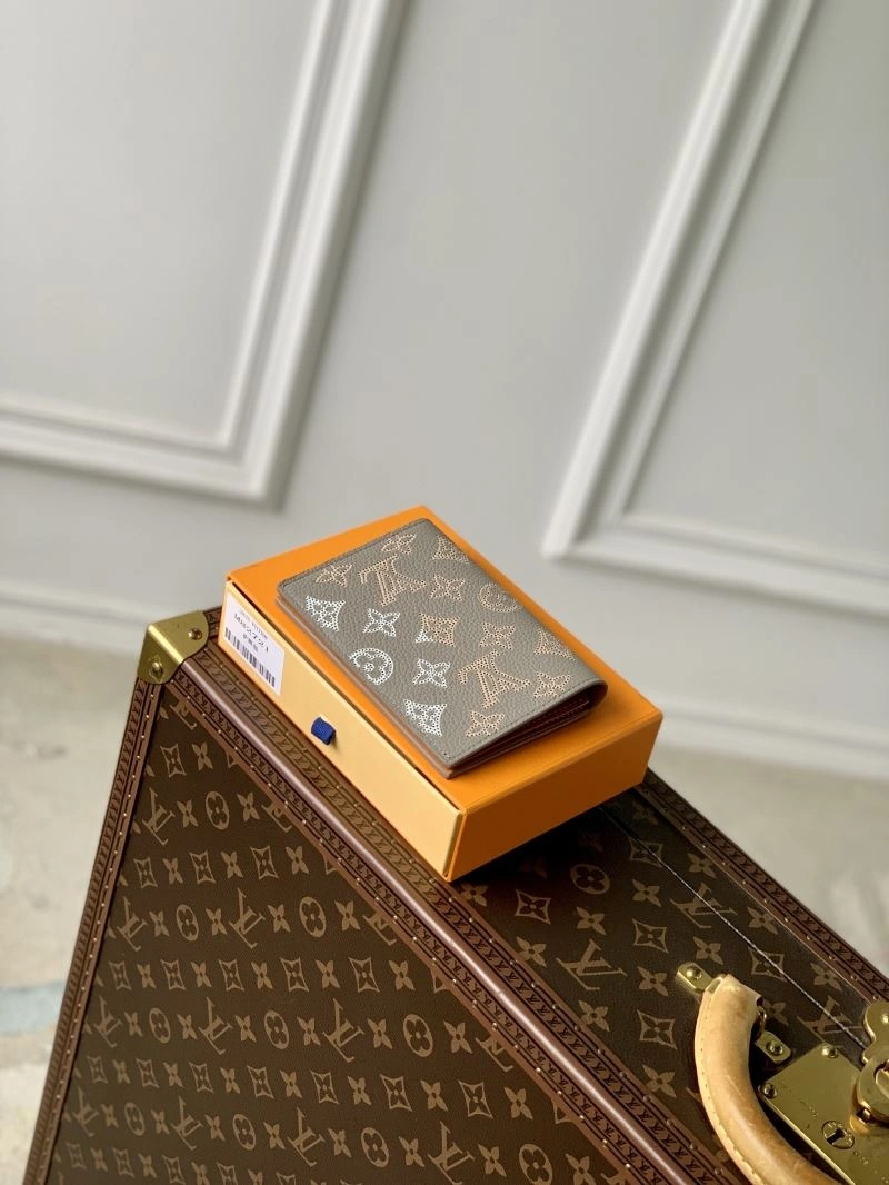LV Wallets 4048F-0039