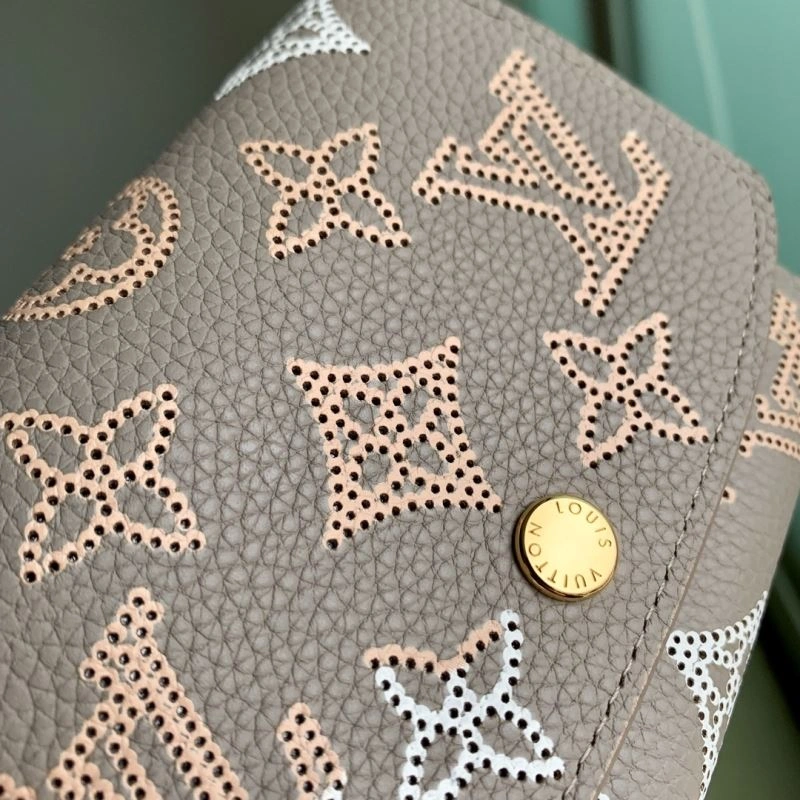 LV Wallets 4048F-0040