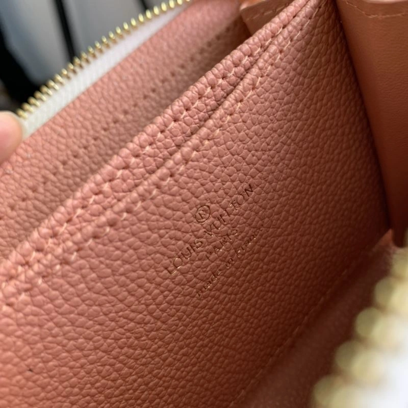 LV Wallets 4048F-0071