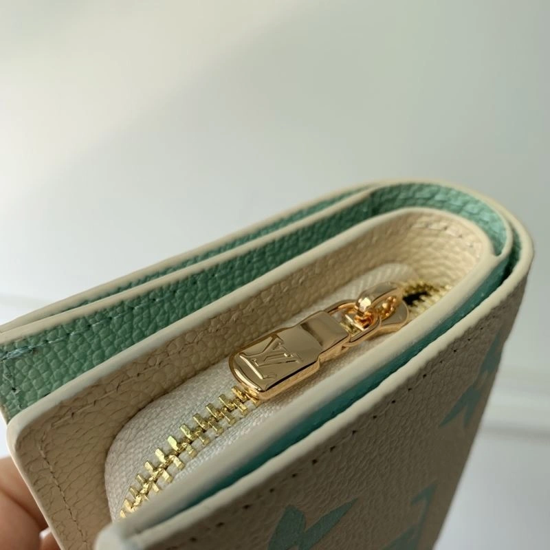 LV Wallets 4048F-0074