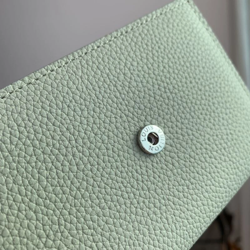 LV Wallets 4048F-0112