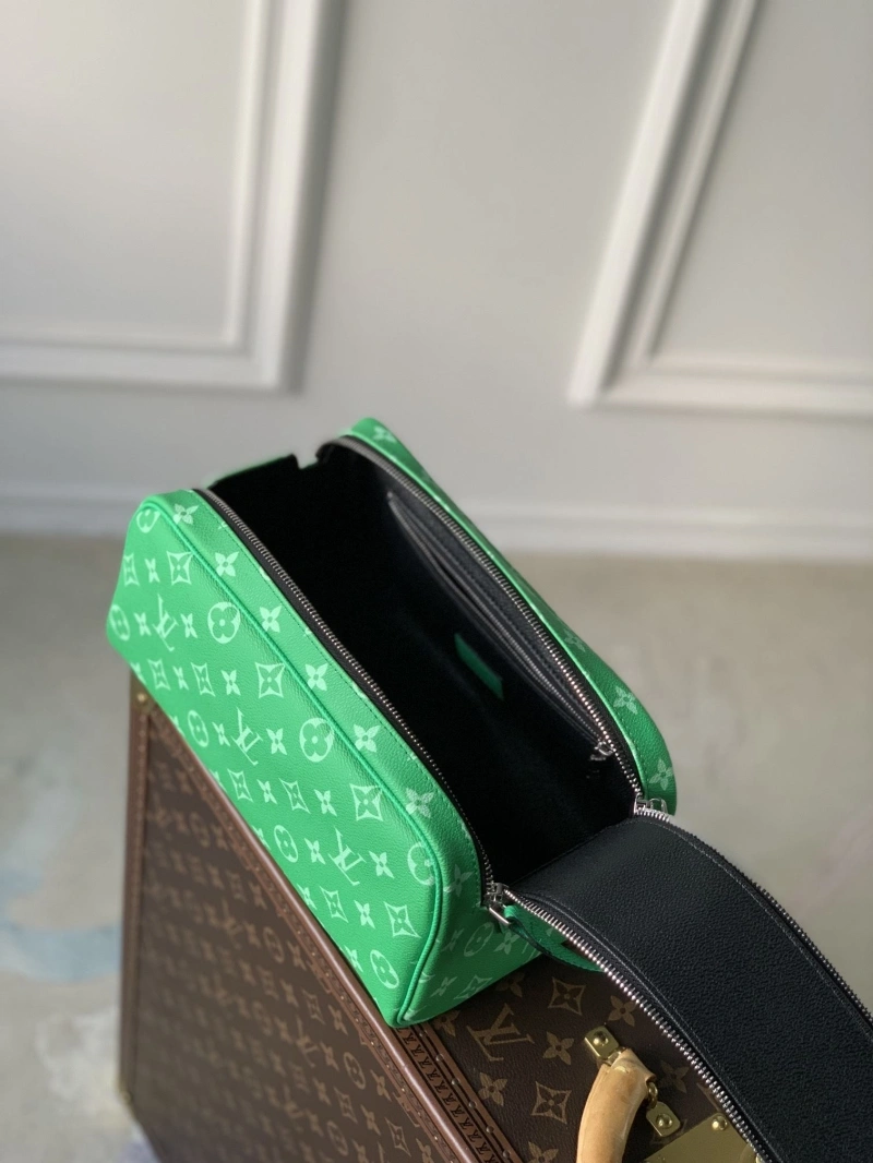 LV Cosmetic Bags 4048G-0067