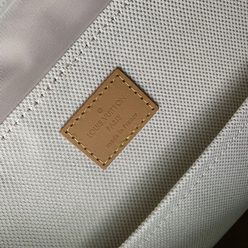 LV Backpacks 4048I-0016