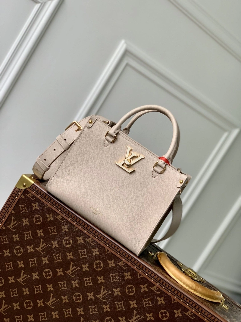 LV Shopping Bags 4048I-0024