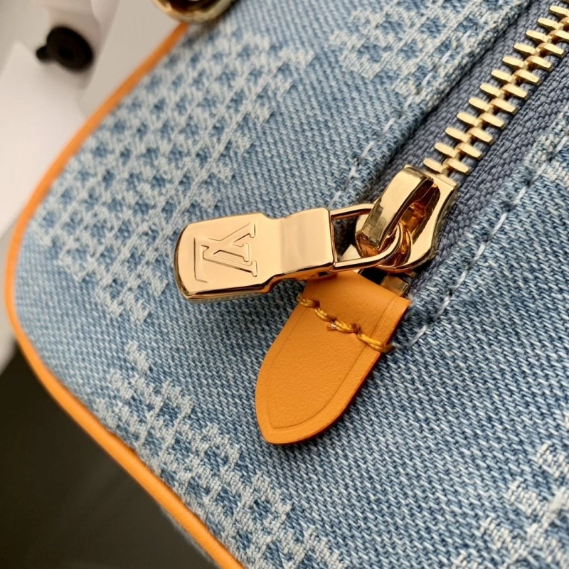 LV Cosmetic Bags 4048I-0033