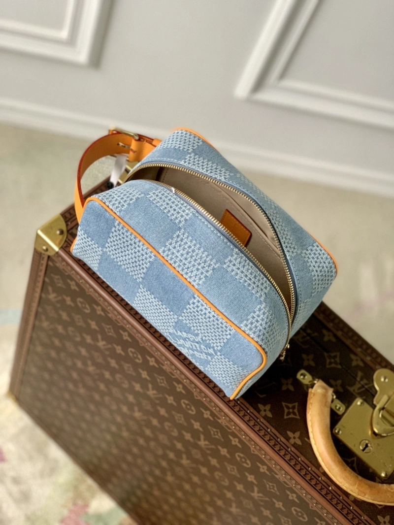 LV Cosmetic Bags 4048I-0033