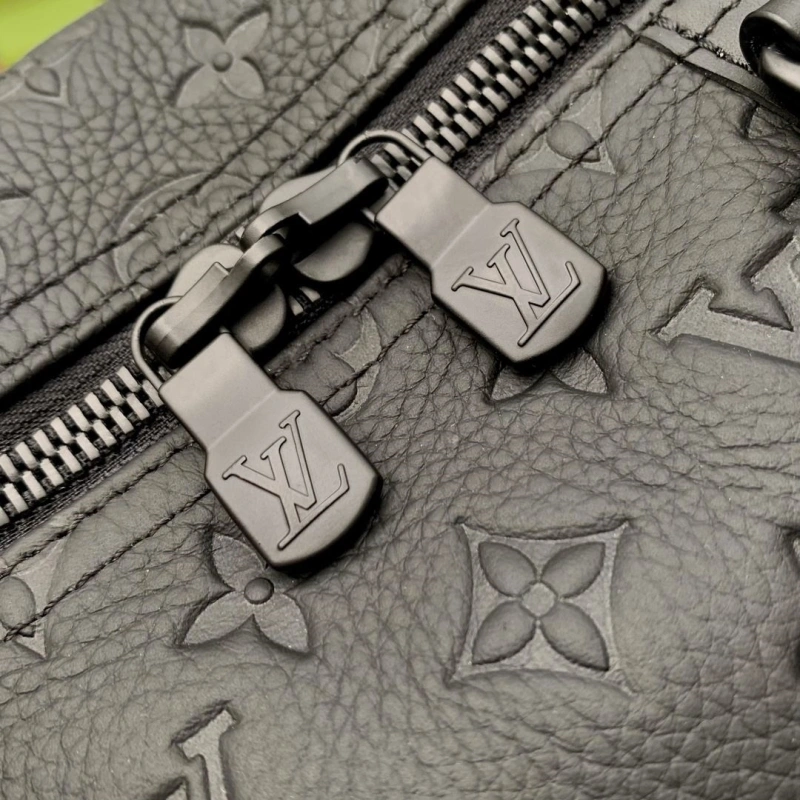 LV Travel Bags 4048I-0047