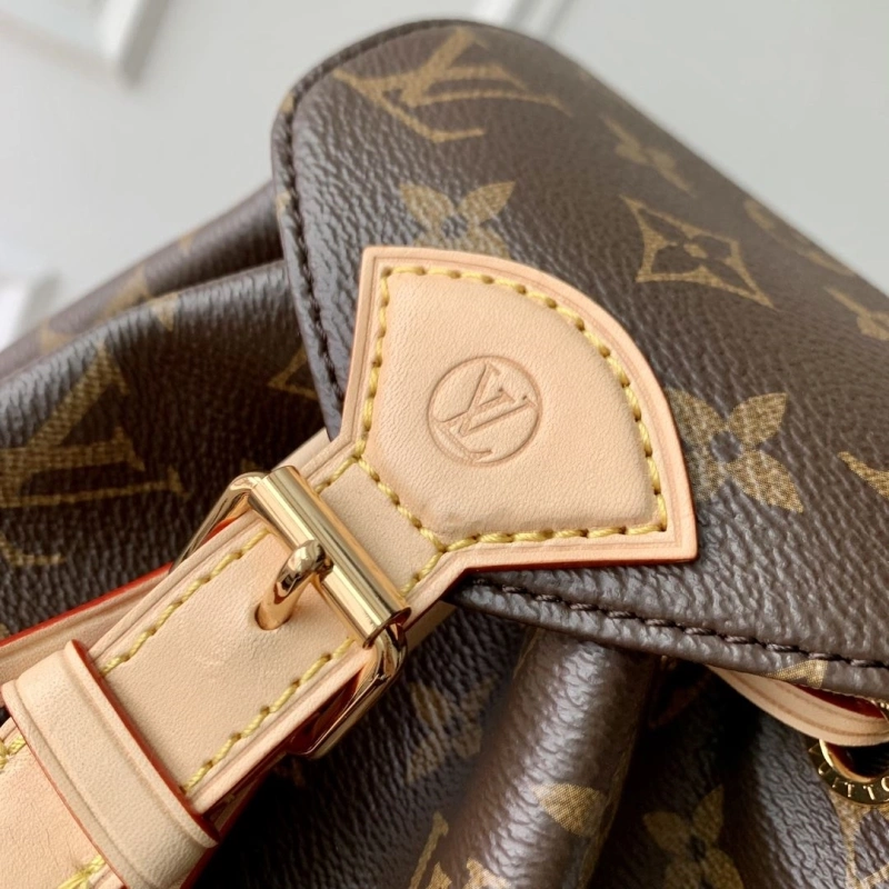 LV Backpacks 4048I-0233