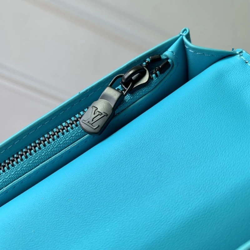 LV Wallets 4048I-0371