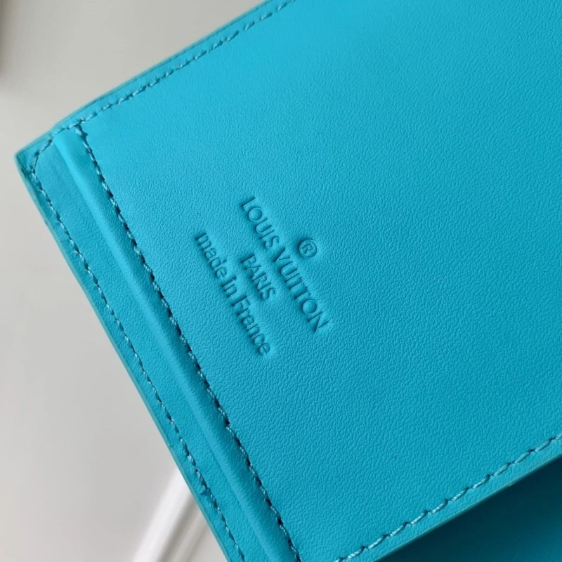 LV Wallets 4048I-0371