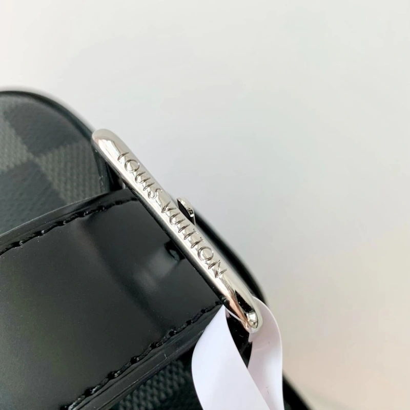 LV Cosmetic Bags 4048I-0391