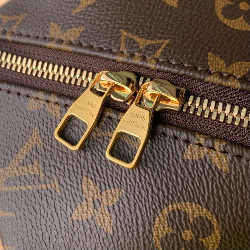 LV Cosmetic Bags 4048I-0399