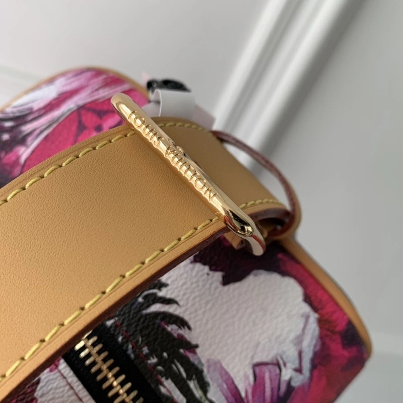 LV Cosmetic Bags 4048I-0466