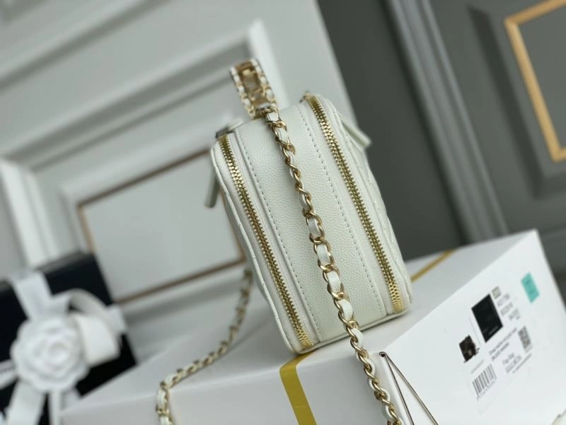 Chanel Cosmetic Bags 4049B-0182