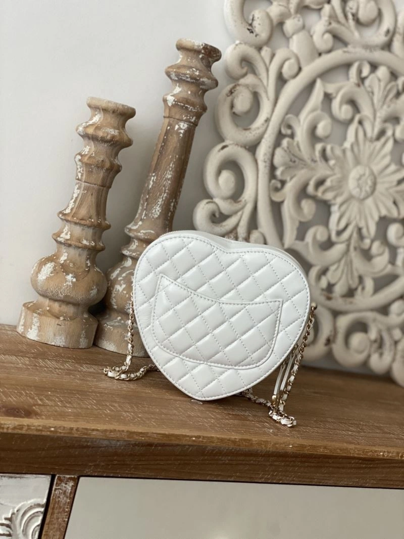 Chanel Round Bags 4049B-0216