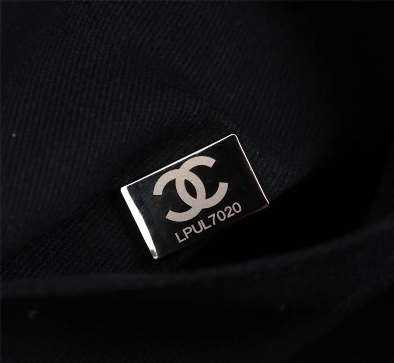 Chanel Shopping Bags 4049B-0604