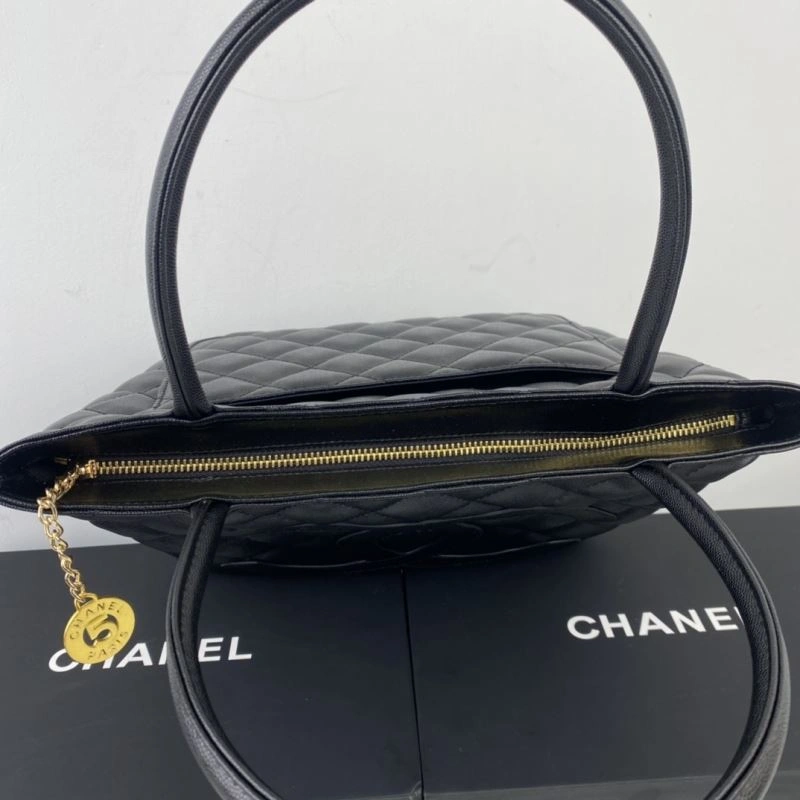 Chanel Shopping Bags 4049B-0637