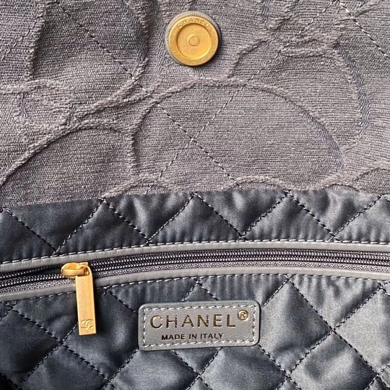 Chanel Gabrielle Bags 4049C-0072