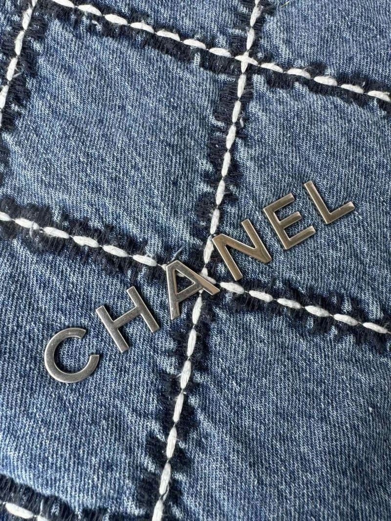 Chanel Gabrielle Bags 4049C-0251