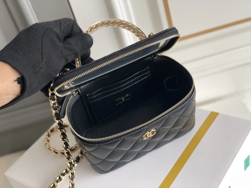 Chanel Cosmetic Bags 4049D-0038