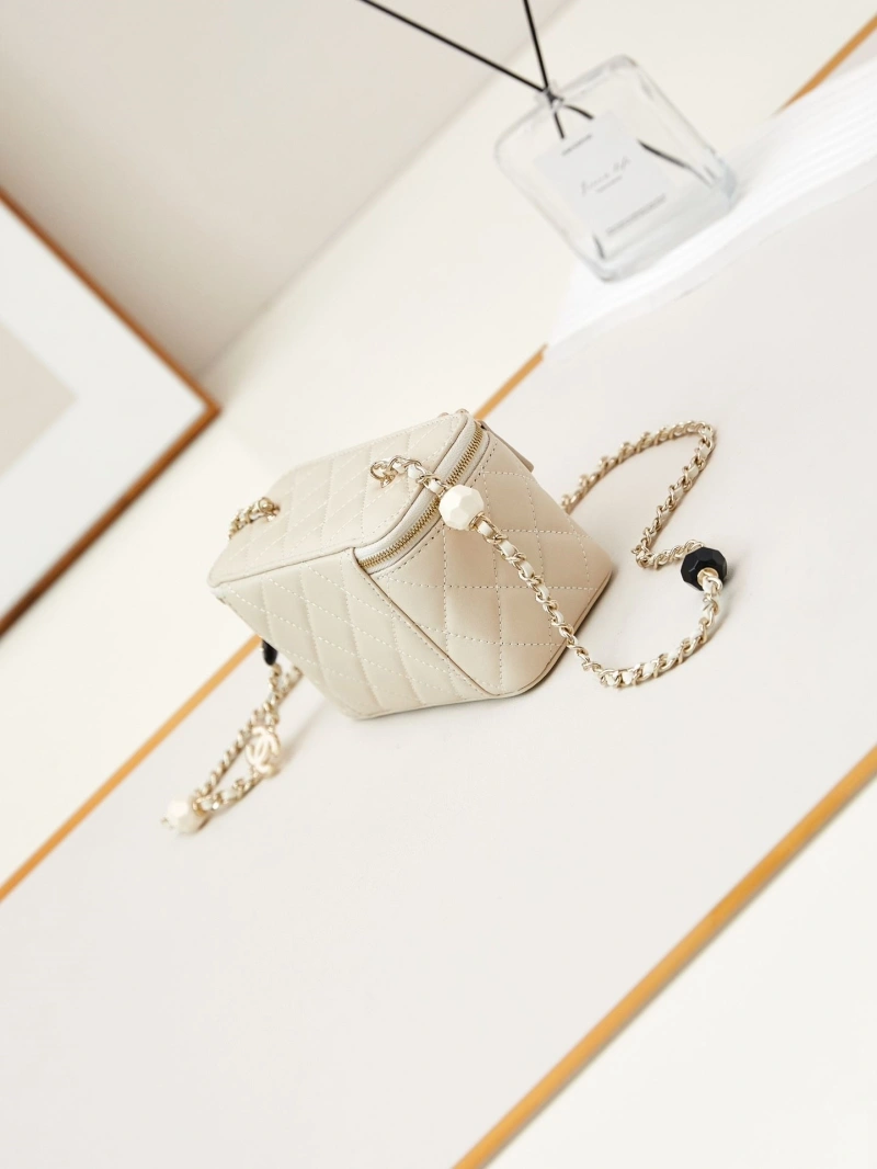 Chanel Cosmetic Bags 4049D-0094