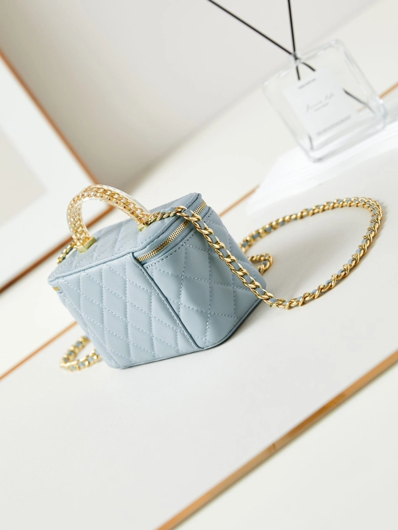 Chanel Cosmetic Bags 4049D-0109