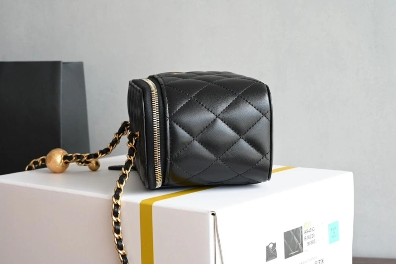 Chanel Cosmetic Bags 4049H-0097