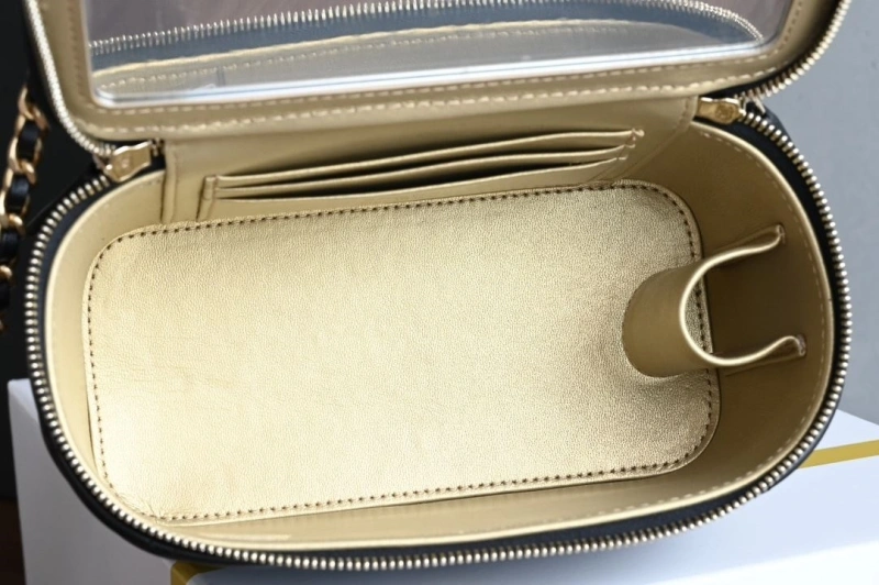 Chanel Cosmetic Bags 4049H-0097