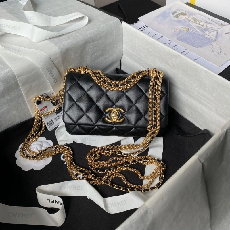 Chanel 19 Bags 4049H-0130
