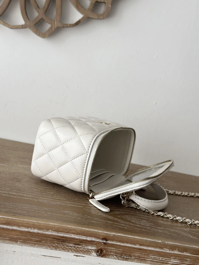 Chanel Cosmetic Bags 4049H-0233