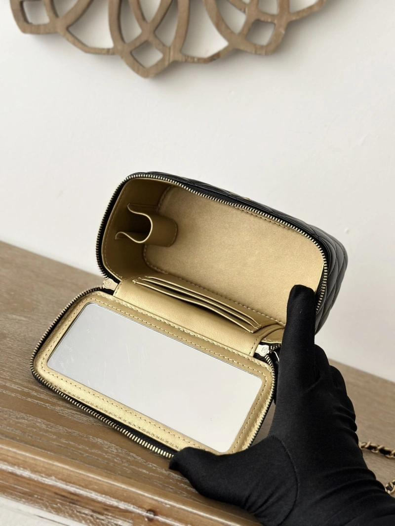 Chanel Cosmetic Bags 4049H-0242