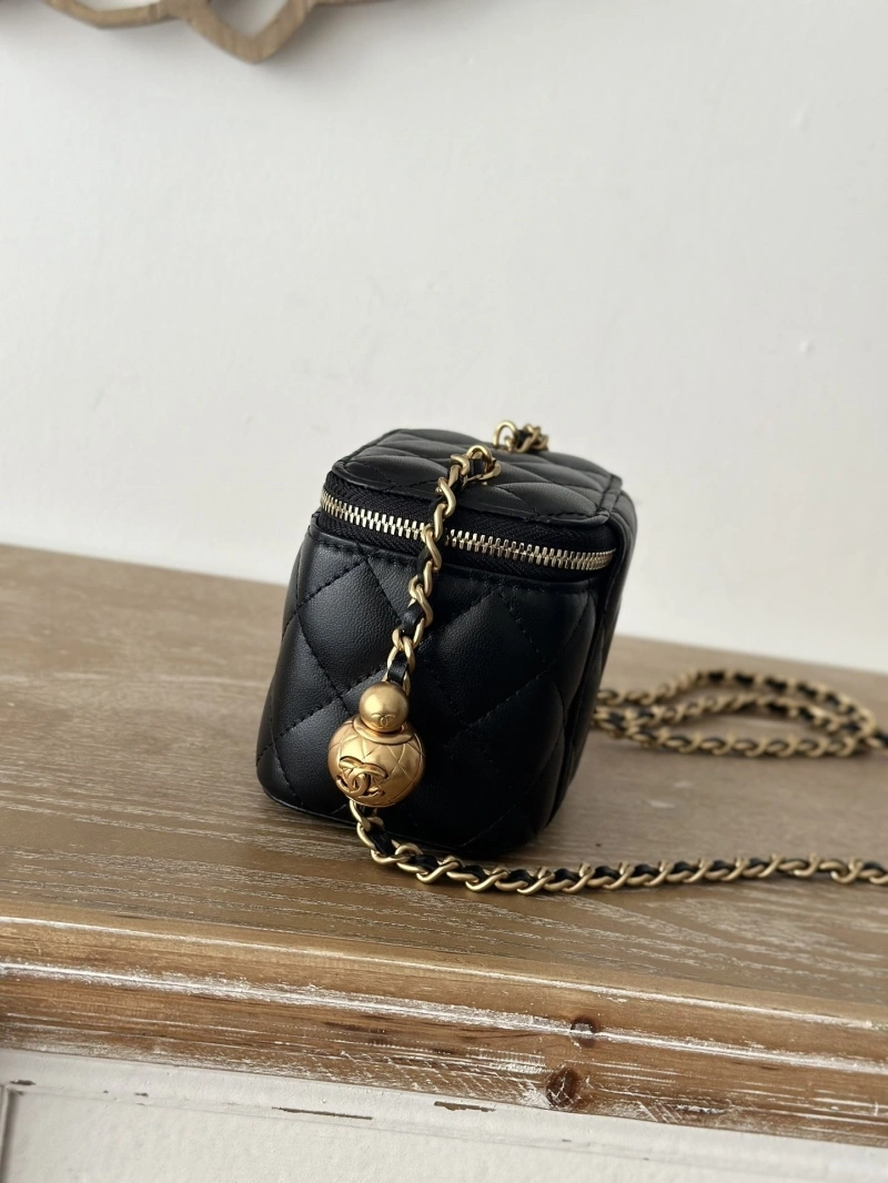 Chanel Cosmetic Bags 4049H-0243