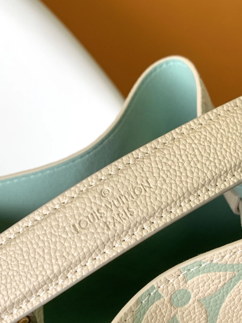 LV Bucket Bags 4056C-0013