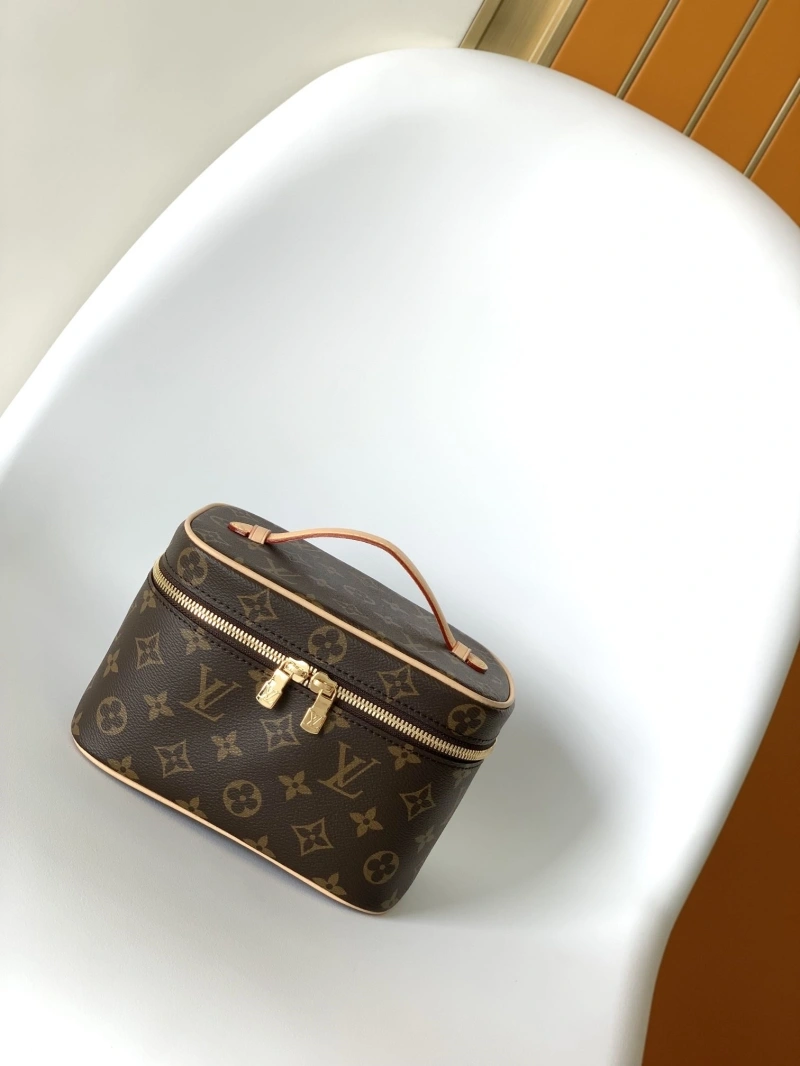 LV Cosmetic Bags 4056C-0066