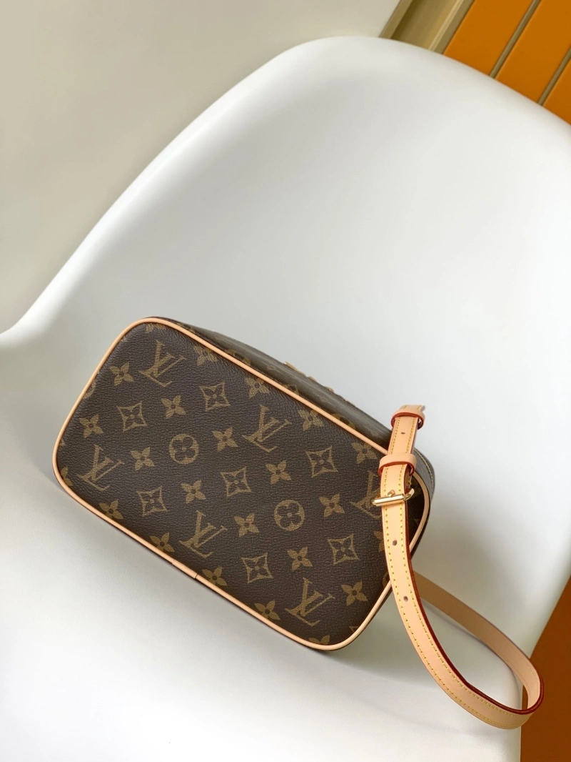 LV Cosmetic Bags 4056C-0067