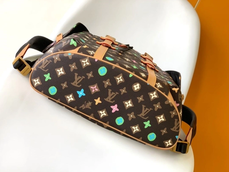 LV Backpacks 4056D-0181