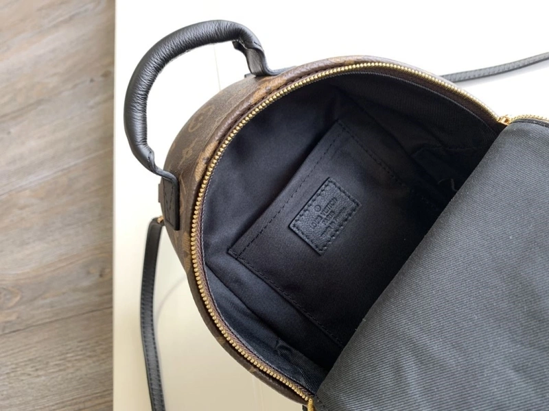 LV Backpacks 4056D-0297