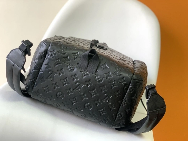 LV Backpacks 4056D-0343