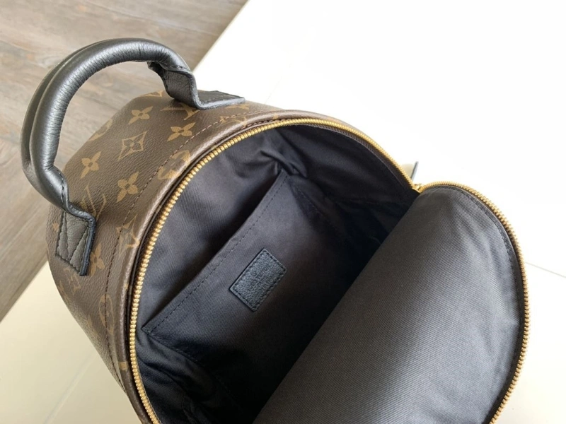 LV Backpacks 4056D-0371