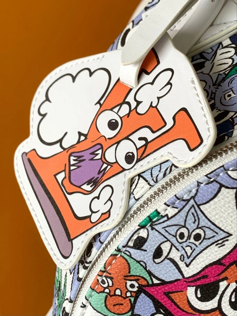 LV Backpacks 4056D-0511