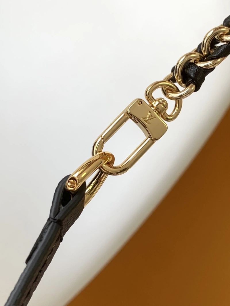 LV Backpacks 4056D-0524