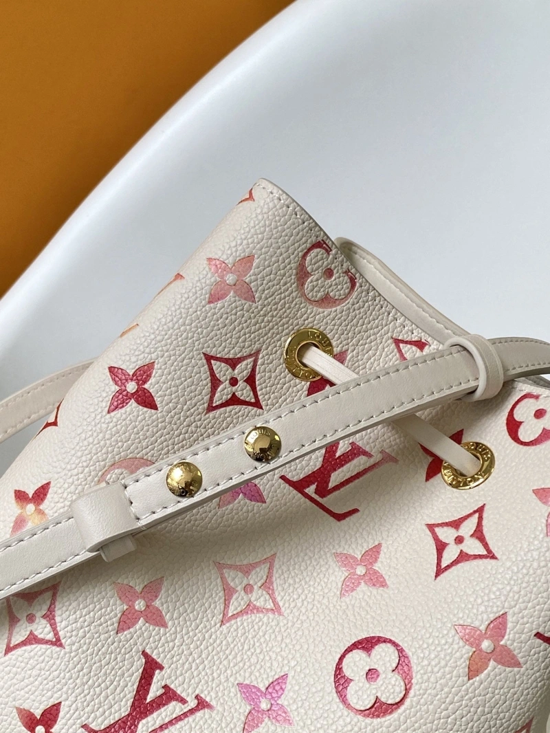 LV Bucket Bags 4056F-0082