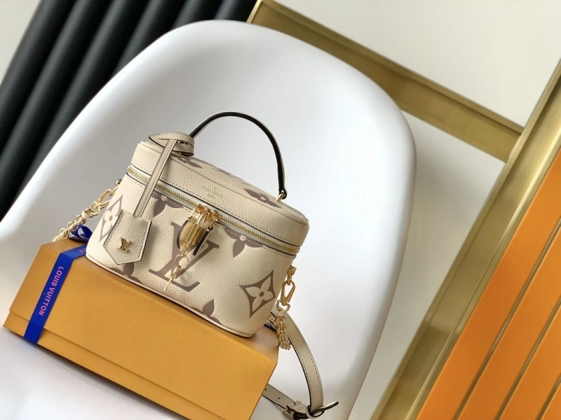 LV Cosmetic Bags 4056F-0106