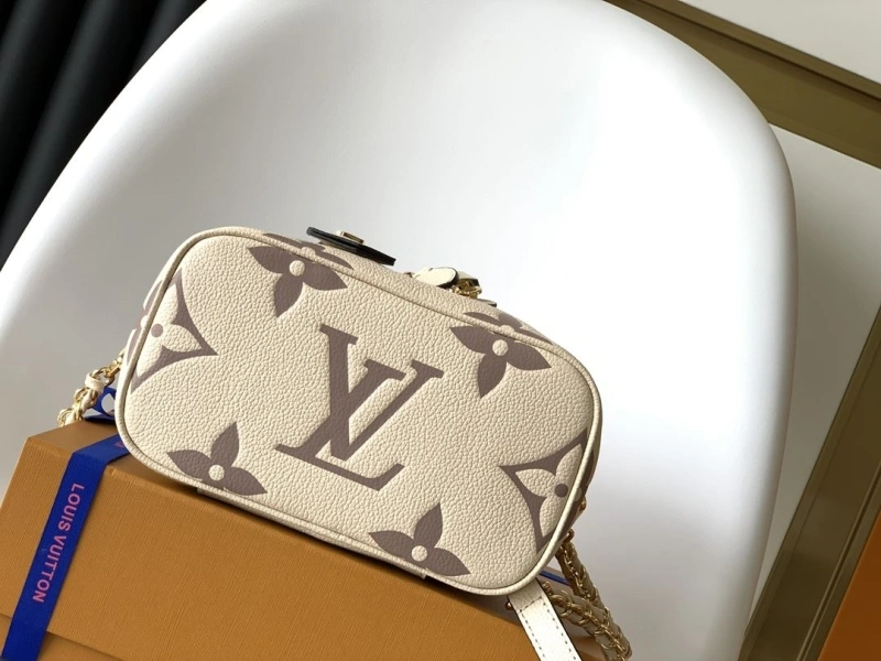 LV Cosmetic Bags 4056F-0106