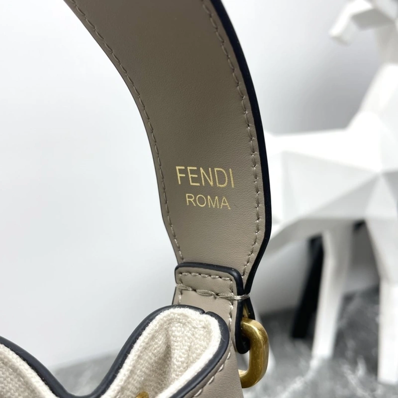 Fendi Bucket Bags 4081-0038